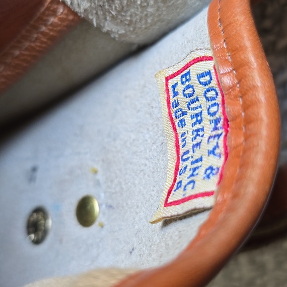 Dooney and Bourke vintage equestrian style bag - Picture 15 of 17